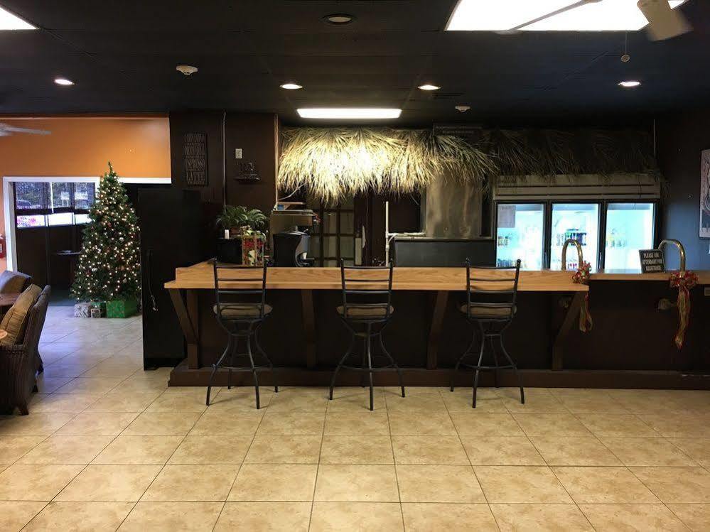Tropical Inn פאלם ביי מראה חיצוני תמונה